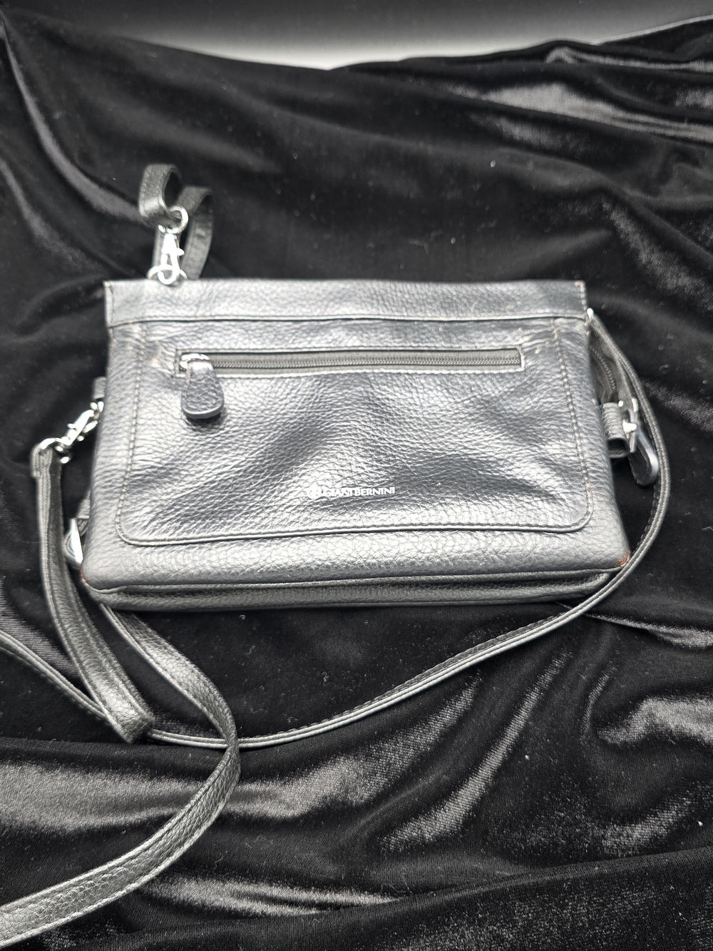 Giani Bernini's versatile crossbody Black Leather Crossbody Bag